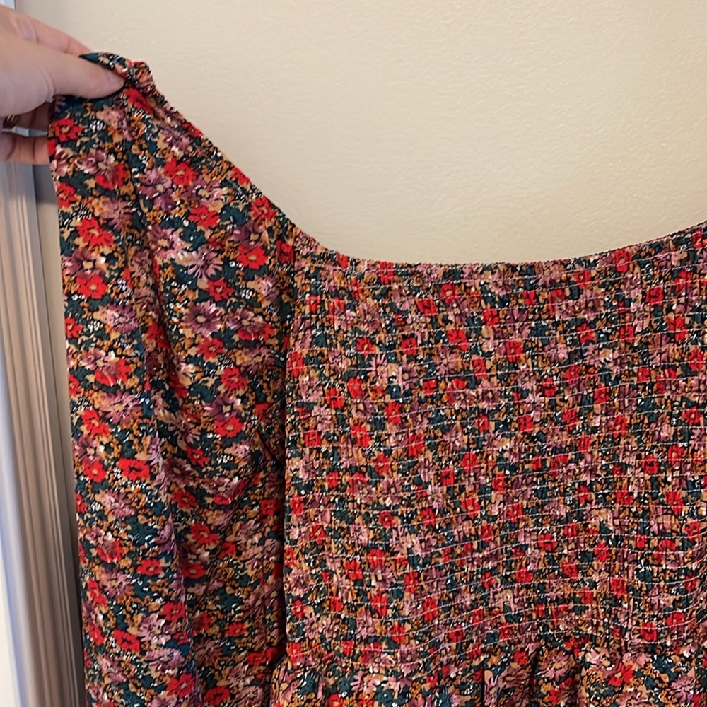 Floral Rouched Dress - Picture 5 of 6